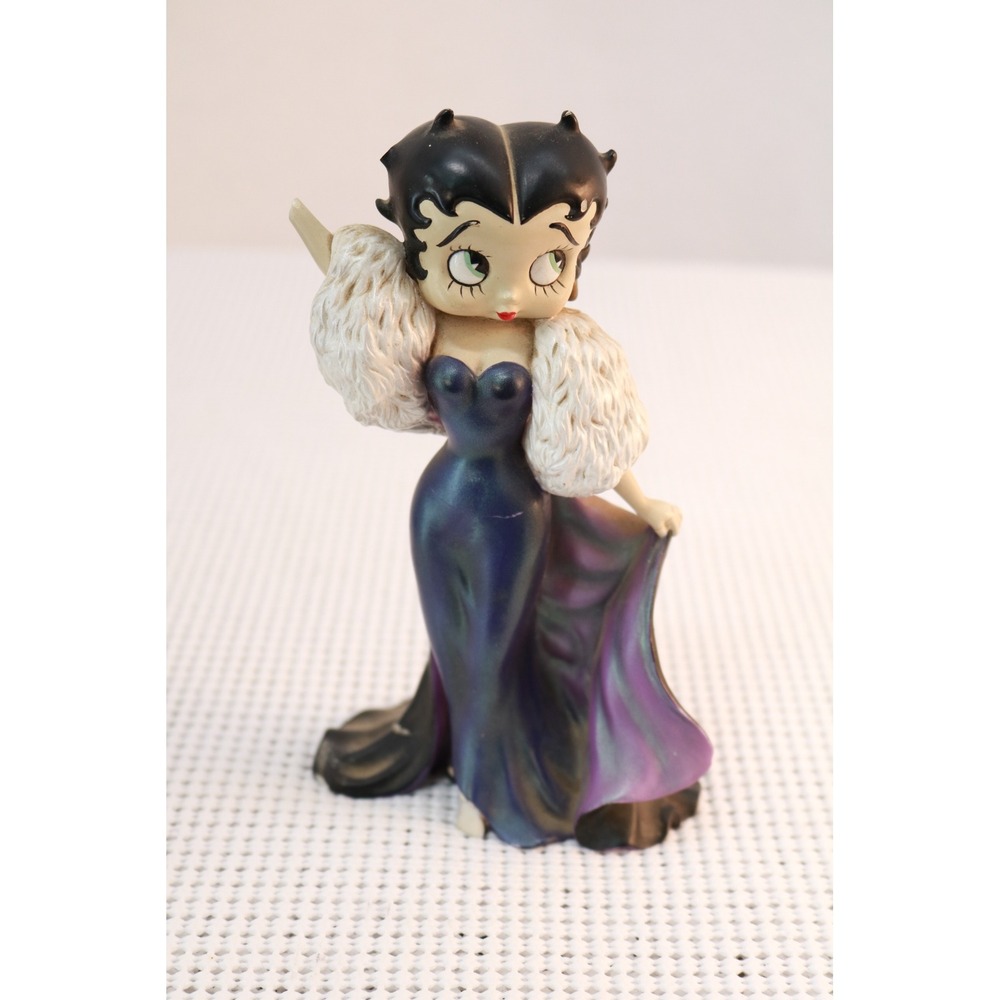 Westland Betty Boop Figurine Female OS Purple Dress Faux Fur Stole 6877 Vintage